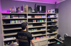 Polícia Federal cumpre mandado de busca e apreensão durante a Operação Vapor Malus, que investiga o contrabando de cigarros eletrônicos no Tocantins.