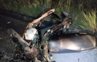 Moto ficou destruída após impacto violento.