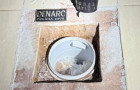 Tonel com o material estava enterrado embaixo do piso da casa