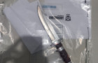Suspeito foi preso ainda com a faca usada na agressão.