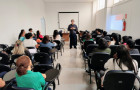 O curso fornece matéria didático, acesso aos materiais complementares, e certificado de participação.