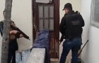Investigação apura golpes por meio de leilões falsos na internet.