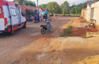 A moto foi recolhida porque não havia um responsável no local. A perícia também esteve na cena para apurar as circunstâncias do acidente.