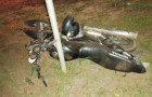 Motocicleta envolvida no acidente foi encontrada caída às margens da Avenida Filadélfia, no bairro São João.