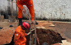 Pedreiro fica soterrado durante escavação de fossa em Araguaína