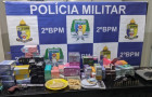 Material apreendido durante a operação da Força Tática em Araguaína, incluindo drogas, armas e vapes 