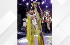 Sophia Araújo, Rainha Expoara 2026, durante coroação no palco do Camarote Texas