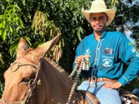 A vítima foi identificada como Natanael Silva Souza, de 21 anos.