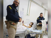 Policiais rodoviários federais prestaram apoio no parto de emergência na BR-153, em Gurupi. Mãe e bebê passam bem.