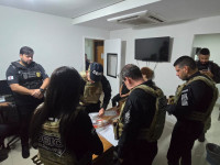 Ação contou com apoio da Polícia Civil de Minas Gerais; materiais apreendidos serão analisados para identificar outros envolvidos 