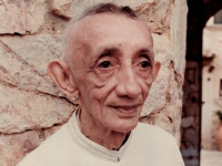 Padre Luso, religioso conhecido pelo trabalho pastoral em Porto Nacional e por relatos de intercessões e graças alcançadas por fiéis