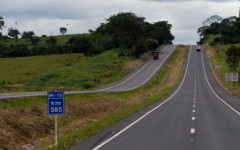O sistema rodoviário BR 153/414/080 Tocantins-Goiás tem 850,7 quilômetros.