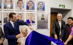 A cerimônia de inauguração contou com a participação de vários ex-presidentes, familiares e amigos.