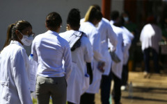 Do total de novas vagas para este ano, 5 mil serão abertas por meio de edital já neste mês de março. 