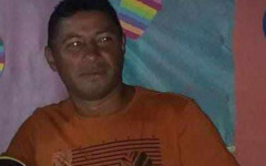 Carlito Dias dos Santos, de 44 anos, foi morto com uma facada