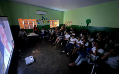 Os adolescentes tivessem a oportunidade de conhecer a inspiradora história de Dona Dora.