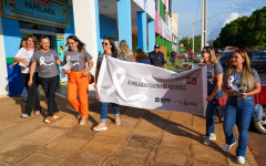 Integrantes do MPTO foram às ruas pelo fim da violência contra a mulher. 