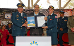 Evento também foi marcado pela entrega dos espadins aos integrantes do Curso de Formação