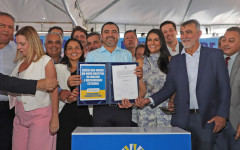  Durante a assinatura, o governador Wanderlei Barbosa salientou a importância da construção do hospital para a oferta de uma assistência humanizada às mulheres e aos recém-nascidos de todo o Tocantins 