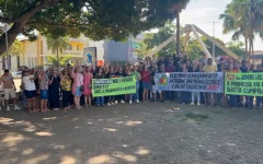 Professores da rede municipal de Araguaína durante manifestação