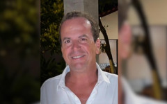 José Adriano Jodas, esposo da secretária municipal da Mulher, Ângela Maria Silva. Ele faleceu nesta terça-feira (4), aos 51 anos, deixando uma trajetória marcada por laços afetivos e profissionais em Araguaína.