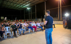 As reunões também contam com a organização de salas temáticas para cada secretaria municipal de governo, possibilitando o debate de assuntos específicos de cada área da gestão, como Assistência Social, Saúde e Infraestrutura Urbana