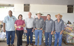 Entrega de alimentos arrecadados durante a Expoara 2025 beneficiou 58 instituições filantrópicas de Araguaína e região 