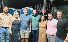 Presidente da Aleto, Amélio Cayres, participa da abertura oficial da temporada de praia em São Salvador e celebra apoio ao turismo local.