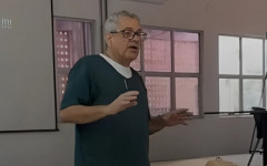 Médico infectologista e professor do curso de Medicina, Marcelo Athayde Vieira. 