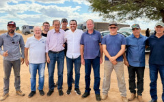 Governador Wanderlei Barbosa anuncia autorização de ordem de serviço para a pavimentação de 14 km da TO-110, na região da Garganta, divisa com a Bahia
