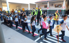 Além da Educação Infantil e Ensino Fundamental, a rede pública municipal conta com a Educação de Jovens e Adultos (EJA), com vagas abertas em seis escolas localizadas em diferentes regiões da cidade