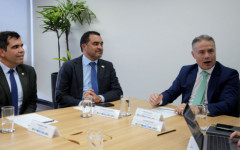 Durante o encontro, o governador também tratou da construção do anel viário no município de Axixá do Tocantins, uma das regiões diretamente impactadas com o aumento no tráfego de veículos pesados 