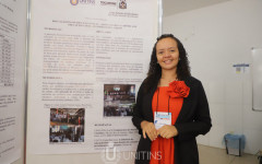 Acadêmica de Ciências Contábeis/Câmpus Augustinópolis durante apresentação de trabalho na Semana de Ciência e Tecnologia de 2024