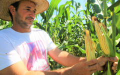 O evento tem como foco moradores e produtores de cerca de 20 projetos de assentamento e comunidades rurais do município.
