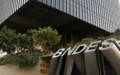 BNDES amplia investimentos no Tocantins: R$ 520,2 milhões em crédito aprovado para impulsionar desenvolvimento econômico e infraestrutura no estado.