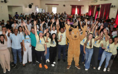 Estudantes da Escola Estadual João de Abreu acompanharam a abertura do projeto Tocantins Amigo do Pet em Dianópolis