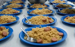 MPTO investiga suposto sobrepreço de até 449% em contrato emergencial de merenda escolar de Palmas. Inquérito apura contratação de R$ 33,6 milhões e alteração no modelo de compra de alimentos.
