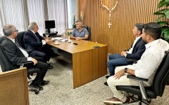 Durante a visita, Laurez Moreira apresentou gestores que farão a interlocução com o Legislativo