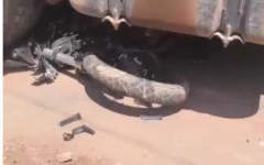Acidente entre motocicleta e caminhão deixa dois feridos no Setor Couto Magalhães, em Araguaína.