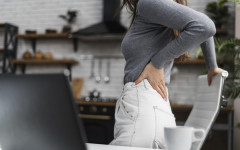 A dor na cintura lado direito pode ter diferentes origens, incluindo problemas musculares, articulares ou neurológicos