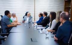  Governador Laurez Moreira recebeu no Palácio Araguaia o presidente do Grupo Grão de Ouro; o CEO da XGMA na América Latina; e o CEO da concessionária Verdes Máquinas