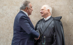 Governador Laurez Moreira, acompanhado da primeira-dama e desembargadora, Ângela Prudente, participou nessa segunda-feira, 29, em Brasília, da cerimônia de posse do ministro Edson Fachin na presidência do STF e do CNJ
