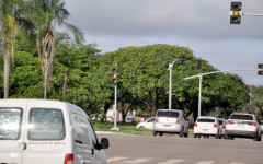Quitação do IPVA é obrigatória para emissão do CRVL, documento obrigatório para circulação do veículo.