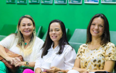  Araguaína realizou uma sessão em que foram votados projetos, moções e recebidas representantes da área da saúde.