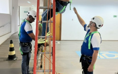 Com alta empregabilidade e bons salários, o curso técnico nessa área tem sido uma porta de entrada rápida para o mercado formal.