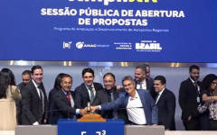  No leilão, a GRU arrematou 12 aeroportos e com previsão de investimento total de mais de R$ 700 milhões, mais de R$ 52,5 milhões para cada terminal, em média