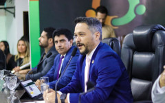 Presidente Max Fleury durante a sessão em que anunciou a conquista do Selo Diamante da ATRICON