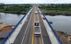 Nova ponte que liga Estreito (MA) a Aguiarnópolis (TO), na BR-226/TO/MA.