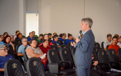  O curso é inteiramente gratuito e dá direito a certificado. 