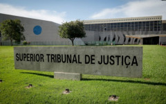 Processo deverá ser retomado do início com todas as provas disponibilizadas à defesa
